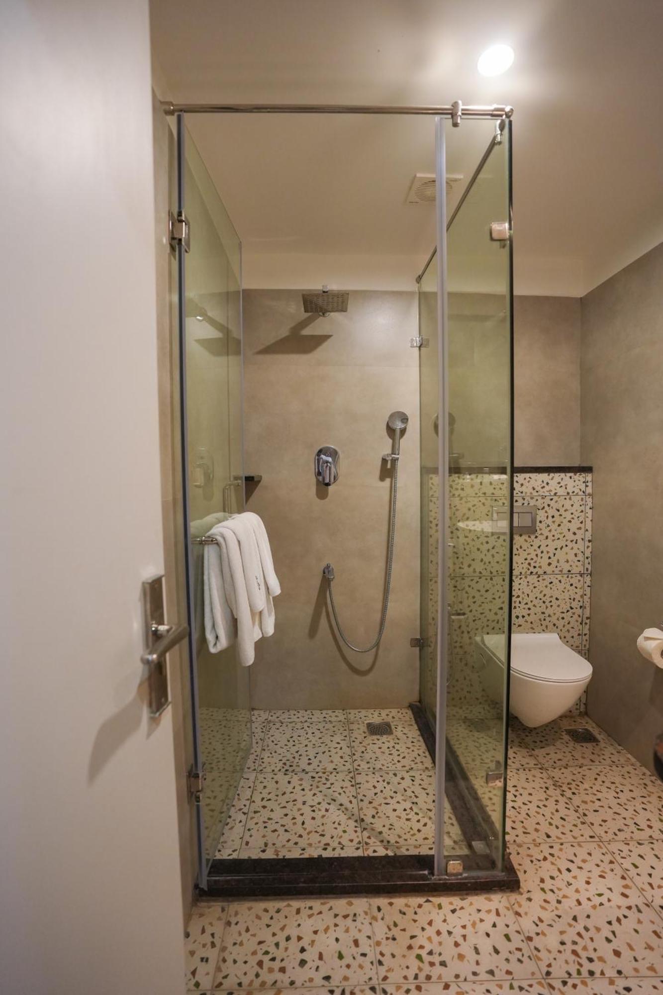 Vaishnavi Residency Hotel Bangalore Bagian luar foto