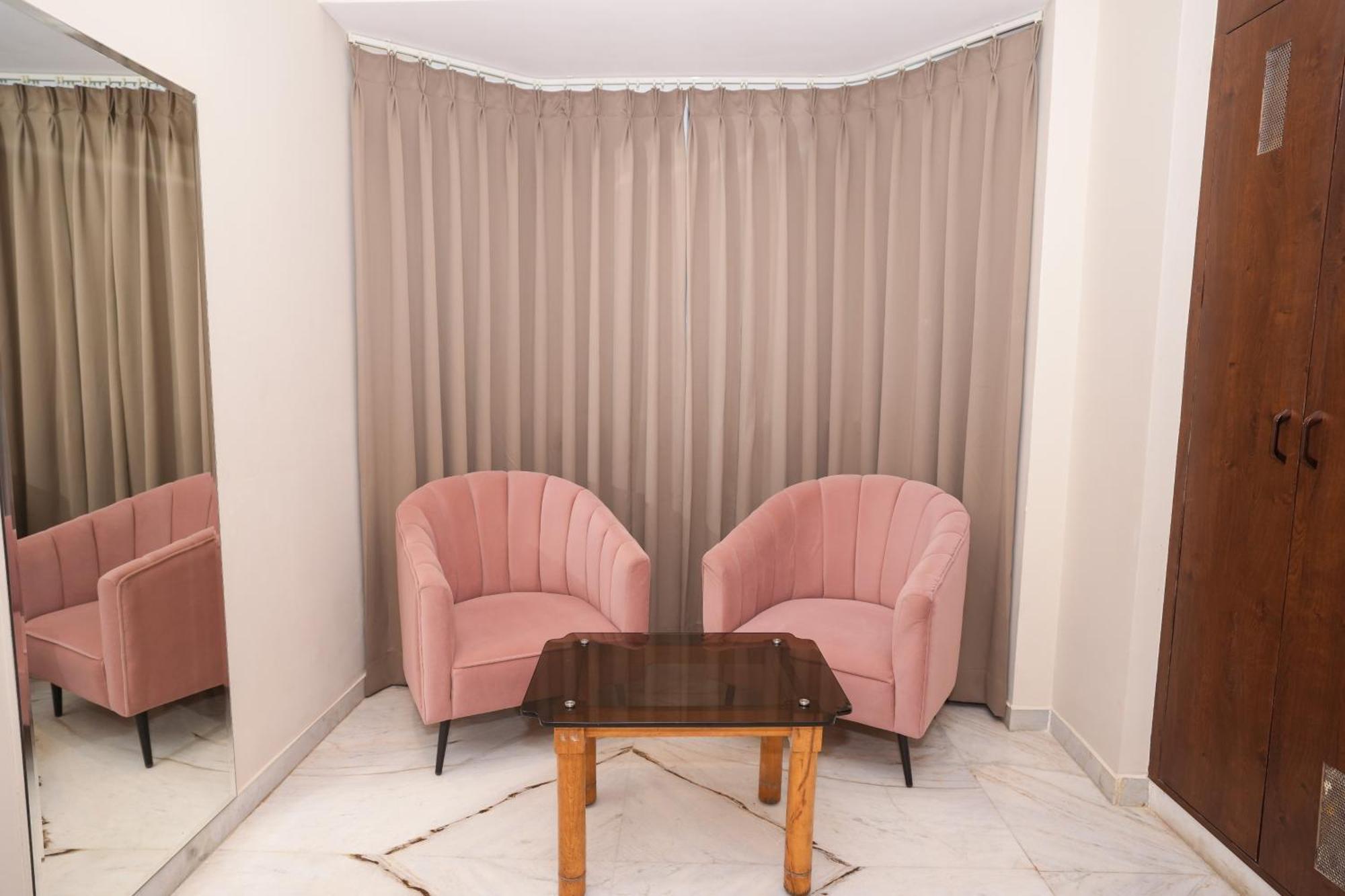 Vaishnavi Residency Hotel Bangalore Bagian luar foto