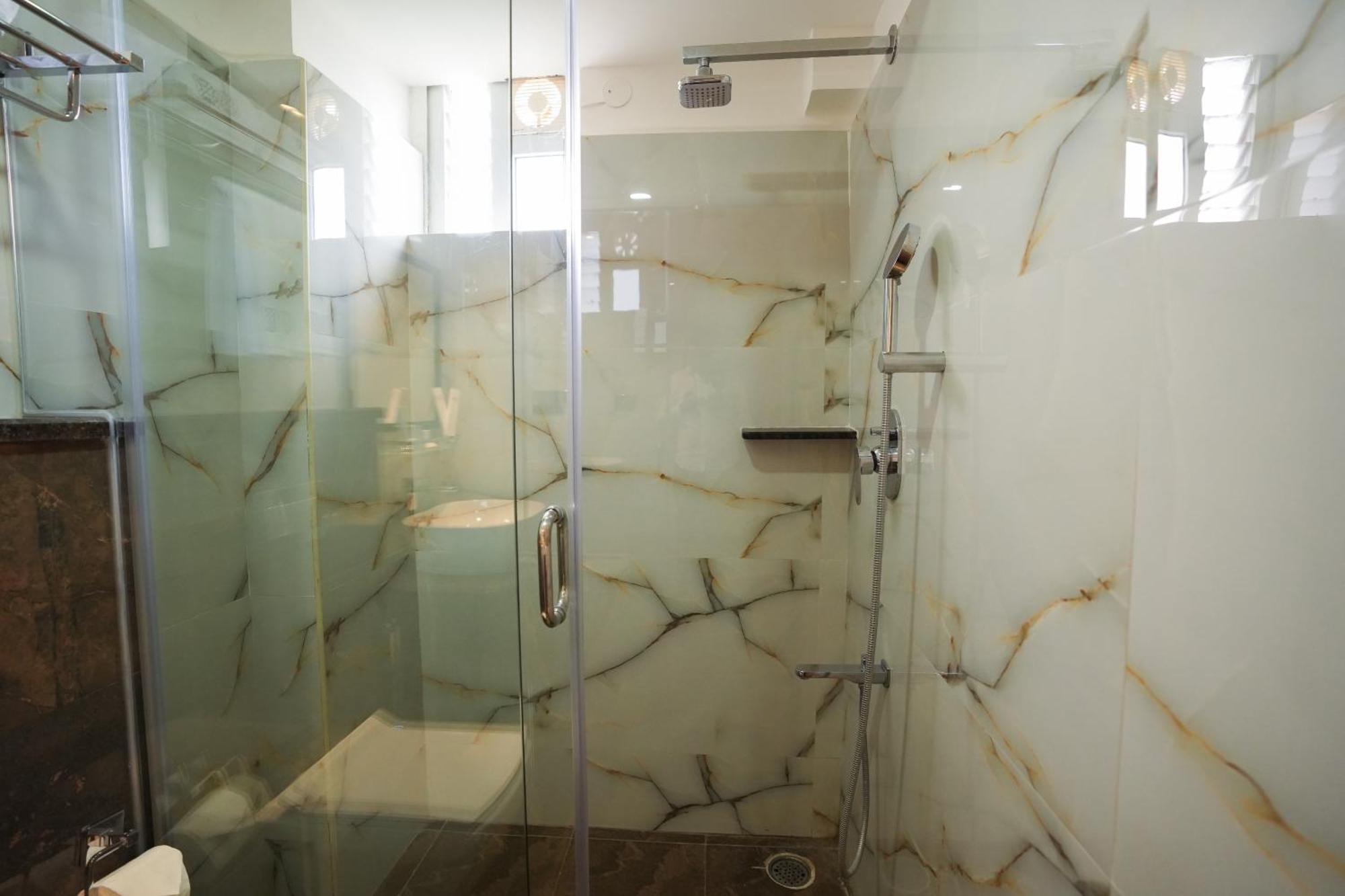Vaishnavi Residency Hotel Bangalore Bagian luar foto